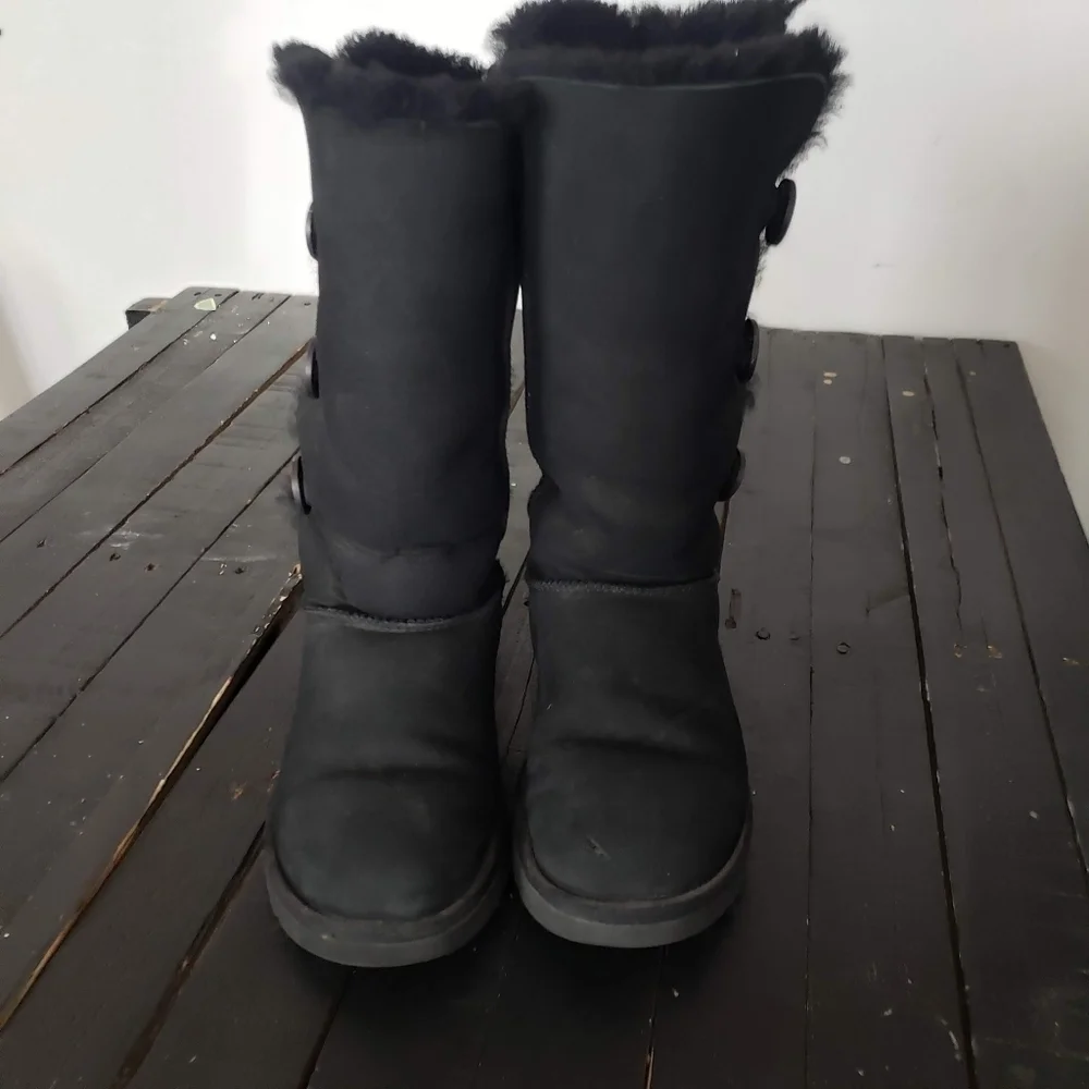 Ugg Women's 8 Bailey Triplet II Tall Black Leather Boots Sheepskin Furry Lined
